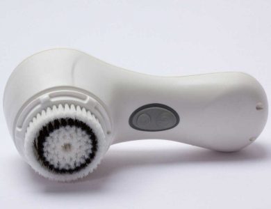 Get a young and radiant face with an electric facial brush
